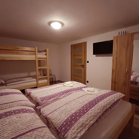 U Vercimaku - Rodinny Dum Se 4 Loznicemi *